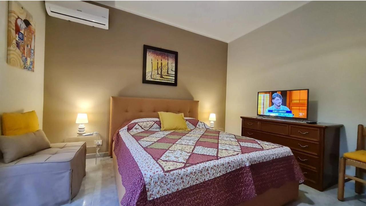 Casa Vacanze La Melagrana โมดิกา ภายนอก รูปภาพ